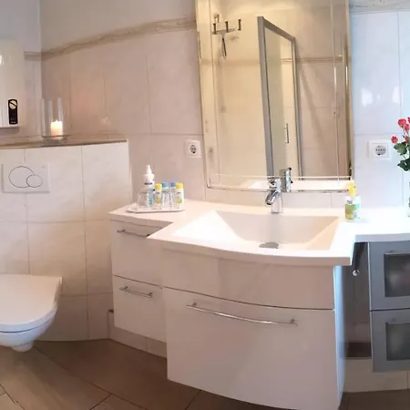 Ninas - Exklusiv Fuer Frauen Brémy