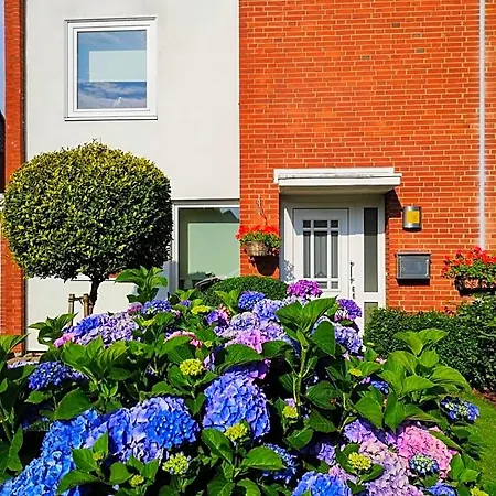 Ninas - Exklusiv Fuer Frauen 4* Bremen