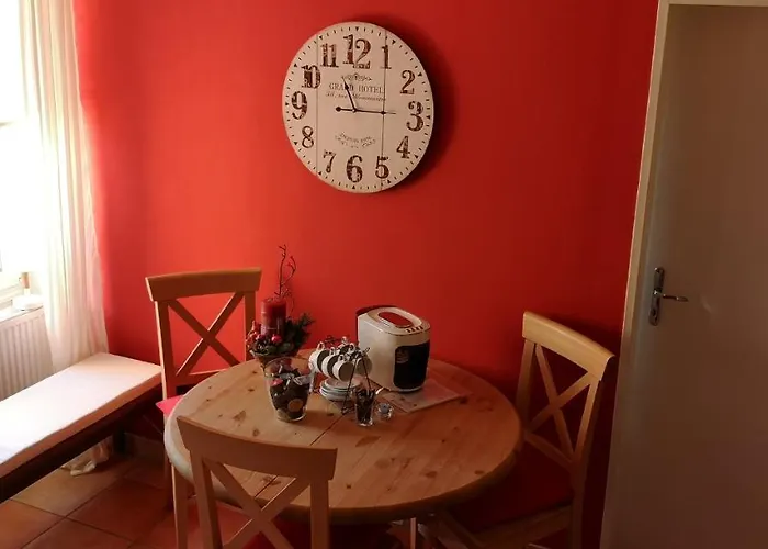 Ninas - Exklusiv Fuer Frauen Couette-café Brême